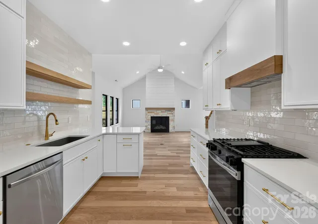 4th image of 49 Johnson Dr #5, Asheville, NC 28804 | MLS# 4340354