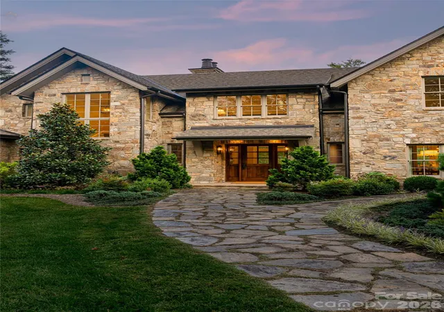3rd image of 402 Vanderbilt Rd, Asheville, NC 28803 | MLS# 4340539