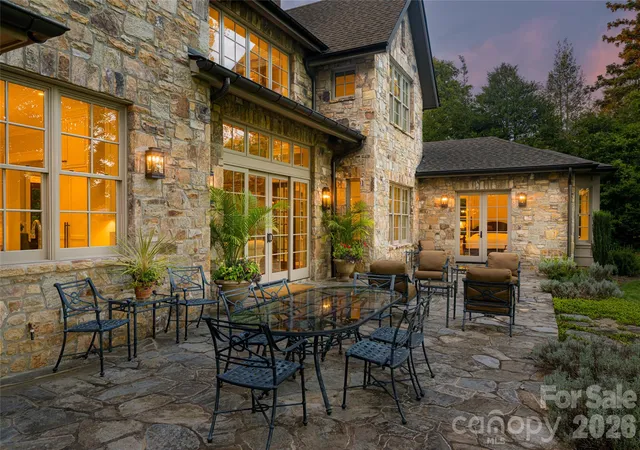 48th image of 402 Vanderbilt Rd, Asheville, NC 28803 | MLS# 4340539