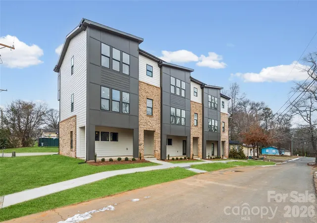 image of 401 Lee St #B, Mount Holly, NC 28120 | MLS# 4341026