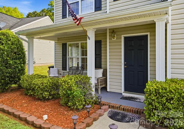 Photo 3 of Sale Pending at 2260 Wexford Way, Statesville, NC 28625 | MLS# 4341137 | Listing updated on 2026-10-19