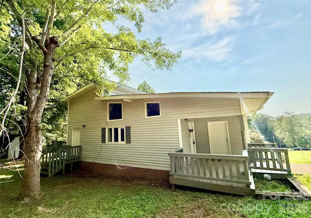 Photo 26 of Single family home for sale at 229 Riverhills Dr, Forest City, NC 28043 | MLS# 4341560 | Listing updated on 2026-07-31