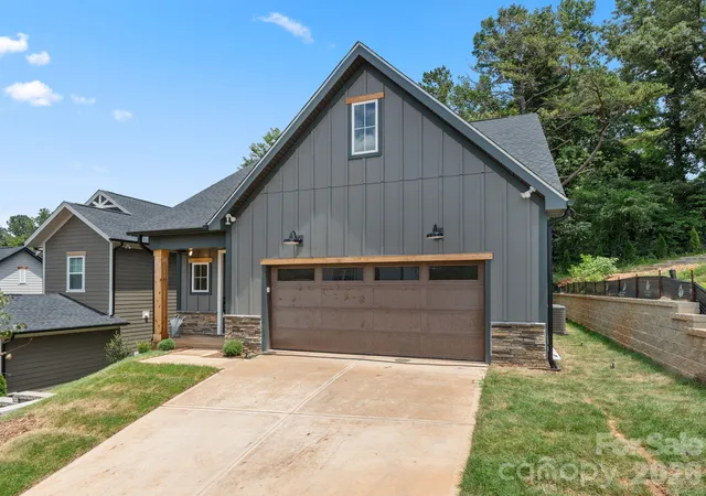 2nd image of 116 Chapel Crossing Ln #11, Weaverville, NC 28787 | MLS# 4341737