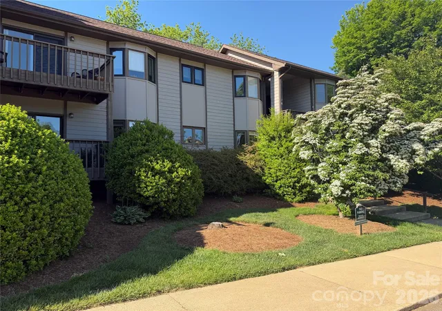 Homes for sale in Asheville, NC | 201 Racquet Club Rd #15, Asheville, NC 28803 | MLS# 4341796