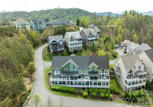 2nd image of 5 Gemini Hts, Weaverville, NC 28787 | MLS# 4341848