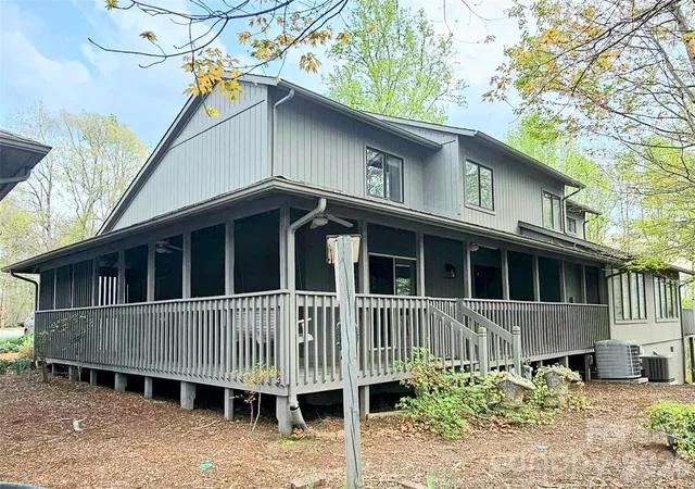 4th image of 703 Independence Trl, Morganton, NC 28655 | MLS# 4342377
