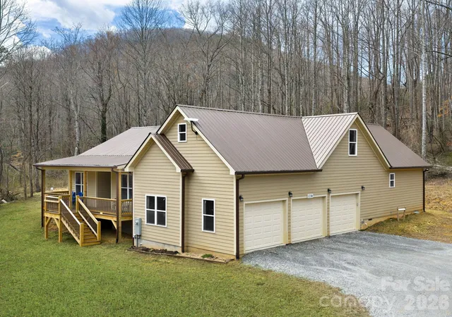 2nd image of 1230 Terrys Gap Rd, Hendersonville, NC 28792 | MLS# 4342628