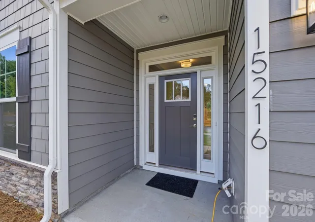 Photo 3 of Single family home for sale at 15216 1st Broad Dr, Huntersville, NC 28078 | MLS# 4342685 | Listing updated on 2026-10-04
