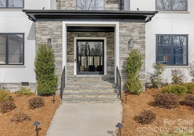 3rd image of 6017 Oxfordshire Rd, Waxhaw, NC 28173 | MLS# 4342776