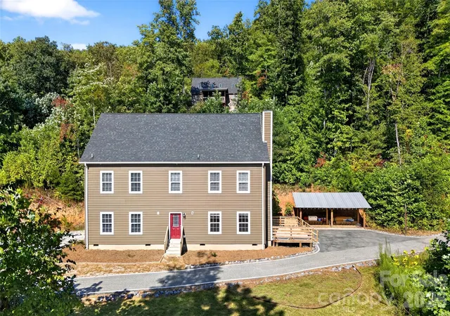 Photo 2 of Multi family home for sale at 8026 Buck Crk Rd, Marion, NC 28752 | MLS# 4342783 | Listing updated on 2026-09-02