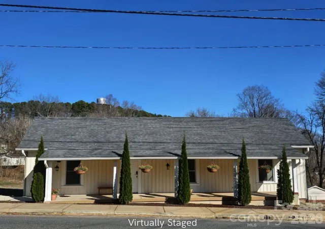 Homes for sale in Lawndale, NC | 208 W Main St, Lawndale, NC 28090 | MLS# 4342796