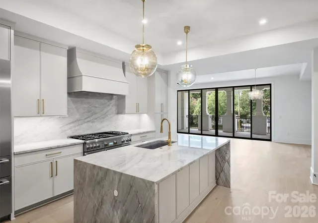 1st image of 409 Queens Rd #101, Charlotte, NC 28207 | MLS# 4342814