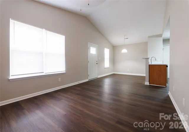 Photo 3 of Single family home for sale at 3208 Lasalle St, Charlotte, NC 28216 | MLS# 4342878 | Listing updated on 2026-10-01