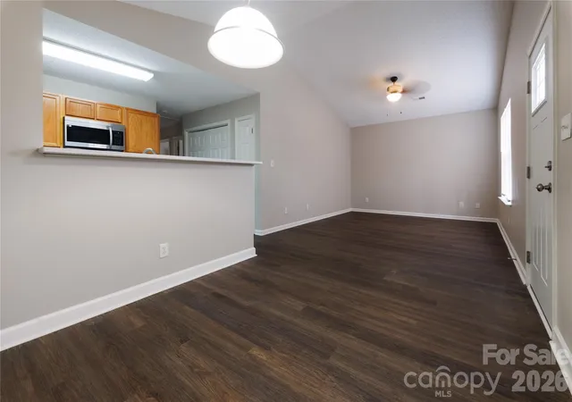 Photo 4 of Single family home for sale at 3208 Lasalle St, Charlotte, NC 28216 | MLS# 4342878 | Listing updated on 2026-10-01