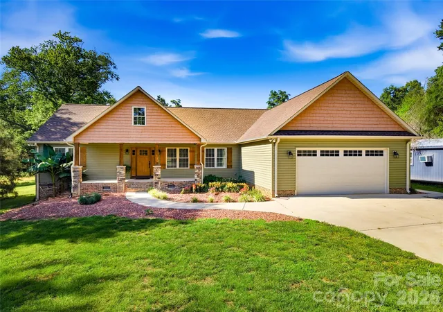 Homes for sale in Lincolnton, NC | 575 Hill Rd, Lincolnton, NC 28092 | MLS# 4343352