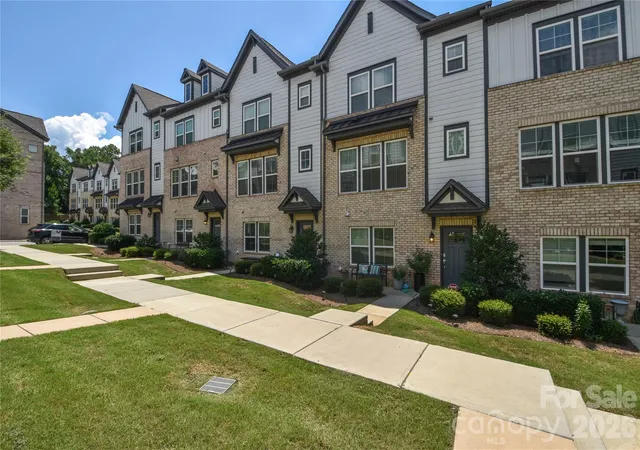 3rd image of 612 Tudor Park Wy, Charlotte, NC 28211 | MLS# 4343466