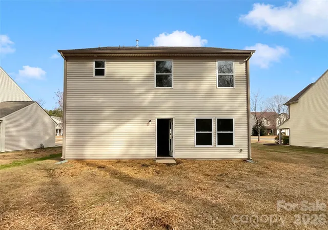 Photo 4 of Sale Pending at 127 Emily Crst Ln, Rock Hill, SC 29730 | MLS# 4343684 | Listing updated on 2026-08-24