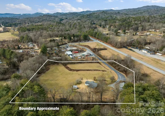 Listing Photo 5 - Condo for sale in building located at 146 And 148 Monteith Rd, Brevard, NC 28712