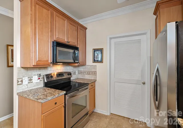 Homes for sale in Cornelius, NC | 18742 Nautical Dr #301, Cornelius, NC 28031 | MLS# 4343939
