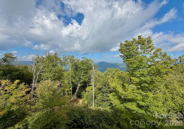 Photo 3 of Condo for sale at 102 Sugar Ski Dr #232, Sugar Mountain, NC 28604 | MLS# 4344100 | Listing updated on 2026-09-29