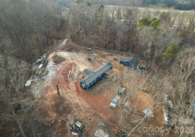 Photo 4 of Sale Pending at 500 White Jenkins Rd, Bessemer City, NC 28016 | MLS# 4344172 | Listing updated on 2026-09-22