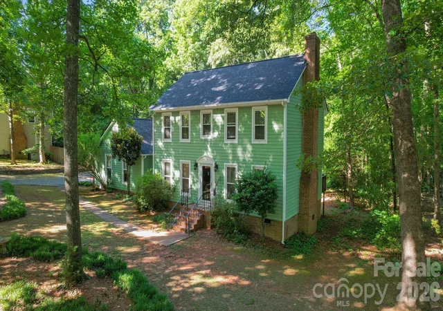 3rd image of 11421 Winners Cir, Charlotte, NC 28215 | MLS# 4344294