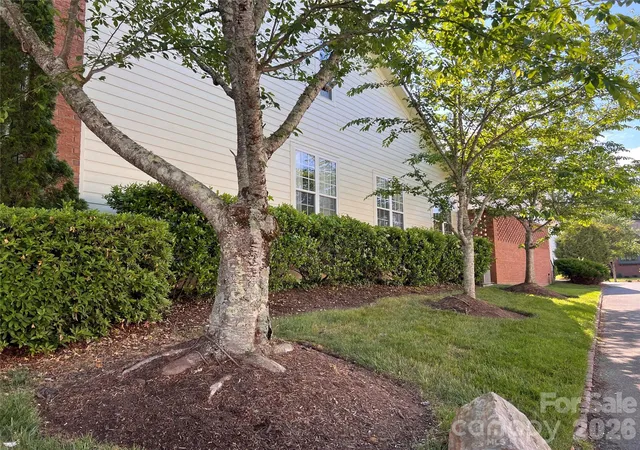 2nd image of 239 Twain Ave, Davidson, NC 28036 | MLS# 4344368