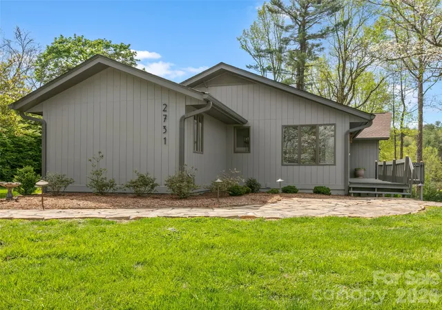 29th image of 2731 Miller Ln, Hendersonville, NC 28791 | MLS# 4344477