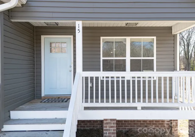 Photo 3 of Single family home for sale at 15 Hill St, York, SC 29745 | MLS# 4344486 | Listing updated on 2026-10-14