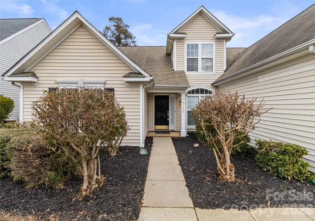 2nd image of 11619 Planters Estates Dr, Charlotte, NC 28278 | MLS# 4344590