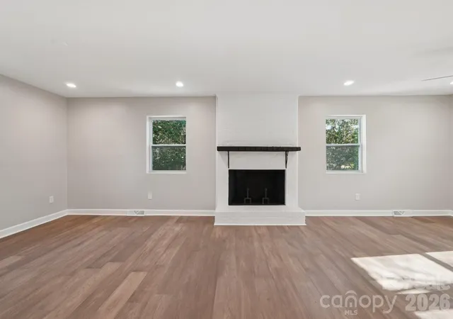 5th image of 1216 Old Farm Rd, Charlotte, NC 28226 | MLS# 4344742