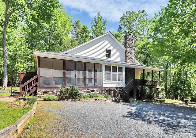 2nd image of 729 Lochaven Rd, Waxhaw, NC 28173 | MLS# 4344762