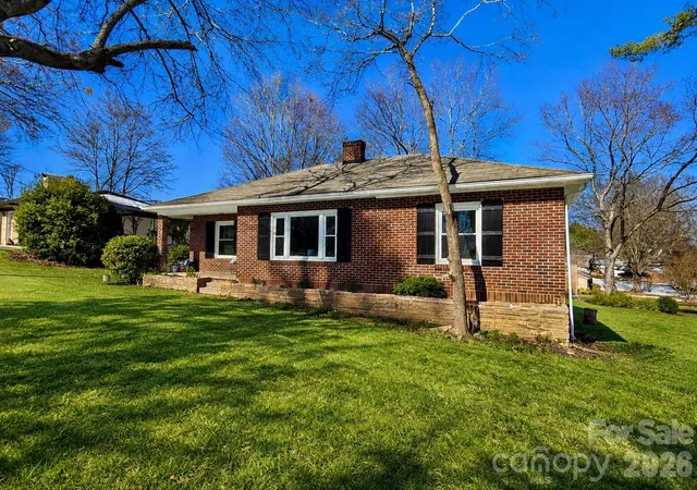 1st image of 531 21st Ave Nw, Hickory, NC 28601 | MLS# 4344763