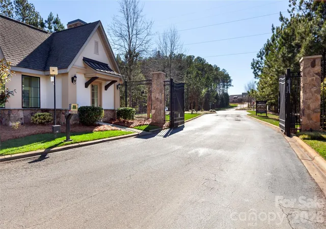 Homes for sale in Lancaster, SC | 6191 Chimney Bluff Rd, Lancaster, SC 29720 | MLS# 4344846