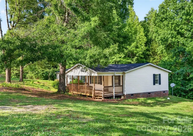 Homes for sale in Mount Ulla, NC | 388 Chinquapin Ln, Mount Ulla, NC 28125 | MLS# 4344888