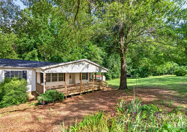 Homes for sale in Mount Ulla, NC | 388 Chinquapin Ln, Mount Ulla, NC 28125 | MLS# 4344888