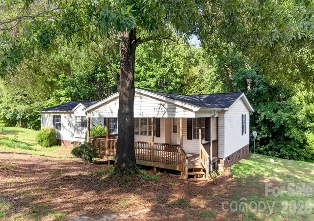 Homes for sale in Mount Ulla, NC | 388 Chinquapin Ln, Mount Ulla, NC 28125 | MLS# 4344888