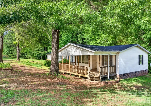 Homes for sale in Mount Ulla, NC | 388 Chinquapin Ln, Mount Ulla, NC 28125 | MLS# 4344888