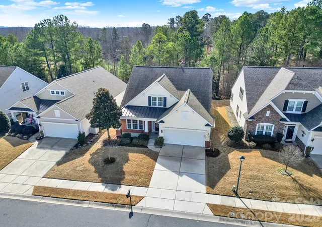 Photo 3 of Single family home for sale at 10435 Scotland Ave, Fort Mill, SC 29707 | MLS# 4344915 | Listing updated on 2026-09-05