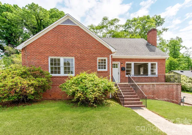 3rd image of 113 Falls St, Morganton, NC 28655 | MLS# 4345012