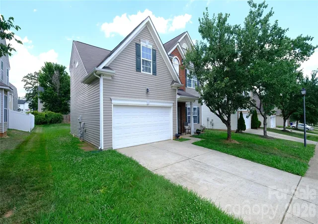 Homes for sale in Charlotte, NC | 608 Wrayhill Dr, Charlotte, NC 28262 | MLS# 4345039