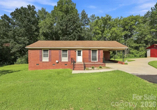 1st image of 728 Center Rd, Chester, SC 29706 | MLS# 4345069