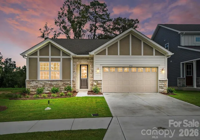 Photo 1 of Single family home for sale at 2742 Phoenix Ct, Gastonia, NC 28052 | MLS# 4345081 | Listing updated on 2026-10-01