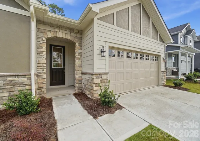 Photo 2 of Single family home for sale at 2742 Phoenix Ct, Gastonia, NC 28052 | MLS# 4345081 | Listing updated on 2026-10-01