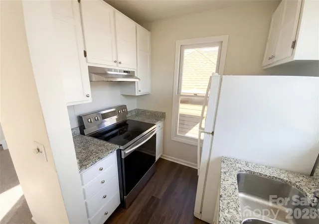 2nd image of 1101 E Morehead St #33, Charlotte, NC 28204 | MLS# 4345378