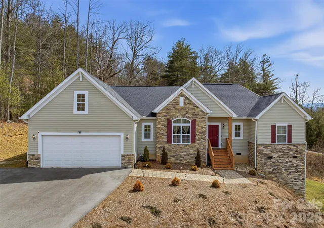 1st image of 258 Crystal Heights Dr, Hendersonville, NC 28739 | MLS# 4345457