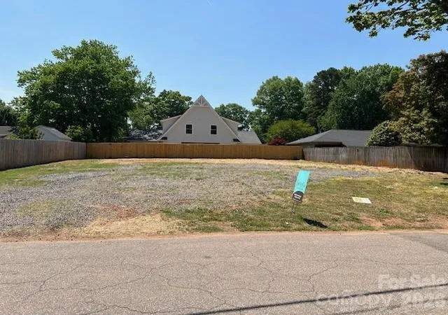 2nd image of 814 Bertonley Ave, Charlotte, NC 28211 | MLS# 4345533