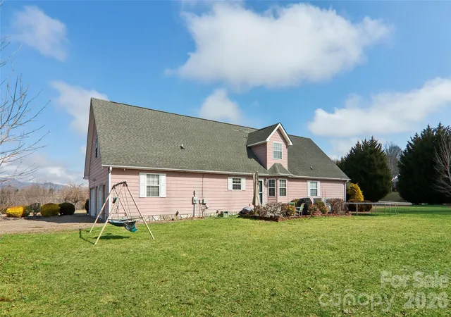 Homes for sale in Canton, NC | 130 Crestview St, Canton, NC 28716 | MLS# 4345646
