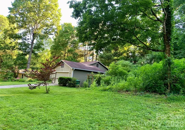 4th image of 8 Turkey Toe Ln, Arden, NC 28704 | MLS# 4345806