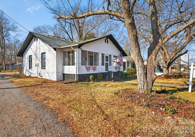 Homes for sale in Gaffney, SC | 121 Holland St, Gaffney, SC 29341 | MLS# 4346249
